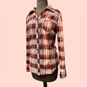 Guess Brand Button down Top size M